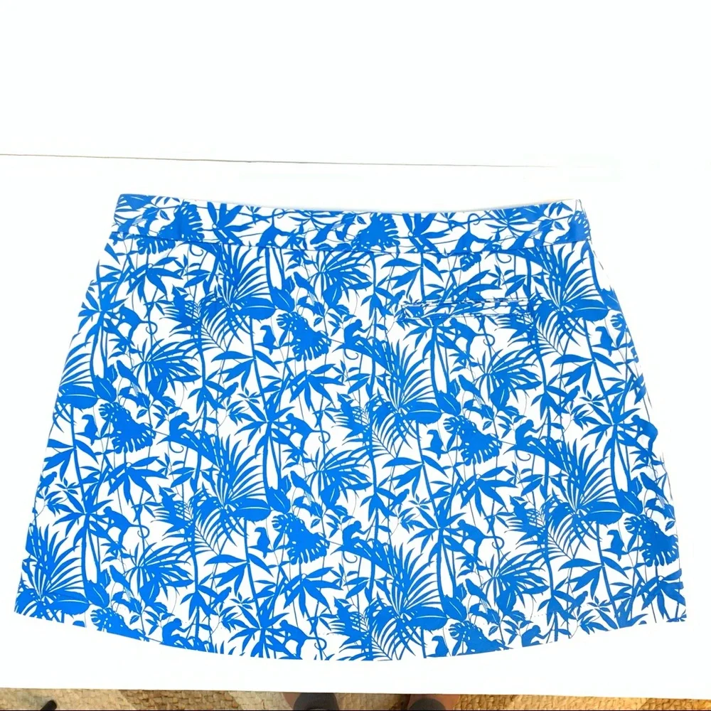 Tori Richard Woman’s Mini Skirt. Size 14. Blue and White. Patricia Skirt‎